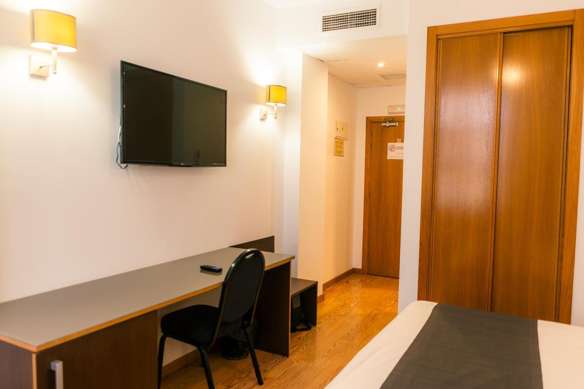 Plaza Hotel 3*